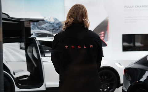 Nhân viên nghỉ ốm quá nhiều, lãnh đạo Tesla... gõ cửa từng nhà điều tra sự thực