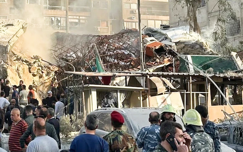 Lãnh tụ tối cao Iran khẳng định sẽ trả đũa Israel