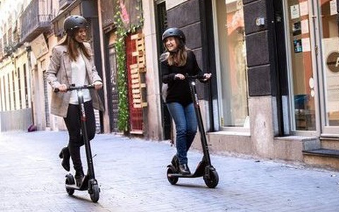 Xe scooter điện bị cấm ở Madrid
