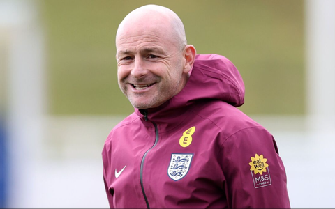 Lee Carsley nói lý do không hát quốc ca ở trận ra mắt tuyển Anh