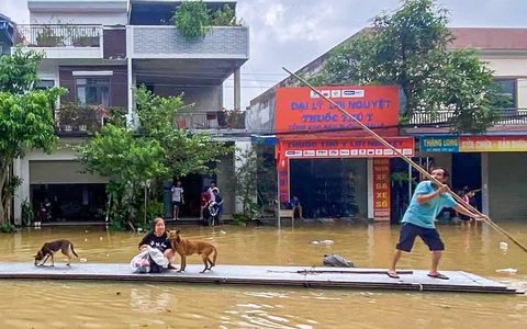 Nước sông Cầu dâng cao, Thái Nguyên di dời 50 hộ dân trong đêm