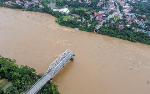 UBND tỉnh Phú Thọ đề nghị trung ương hỗ trợ ngân sách xây cầu Phong Châu mới
