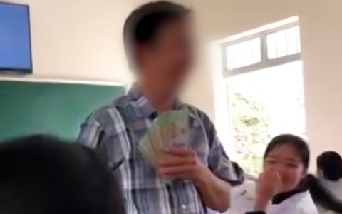 Sự thật về clip 'thầy giáo tặng mỗi học sinh 1 triệu đồng để ăn Tết'
