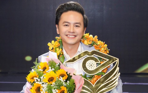 Văn Anh là Én vàng nghệ sĩ 2024