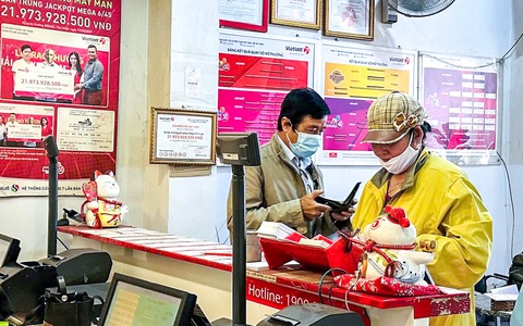 Jackpot chạm ngưỡng 90 tỉ, nhiều người mua Vietlott để cầu may cuối năm