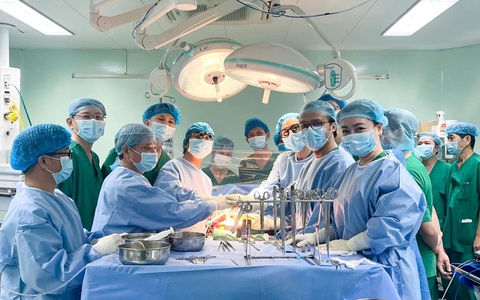 Đưa kỹ thuật ghép thận về miền Tây