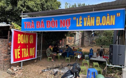 Ảnh vui 15-2: Tiệm trà đá... đòi nợ