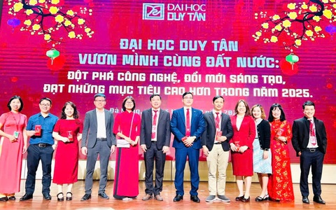 SV khối ngành kinh tế - quản trị DTU
học chương trình 'nhập khẩu', thắng các cuộc thi lớn