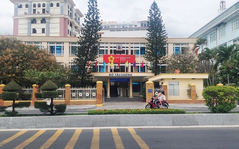 Nhiều lãnh đạo cấp sở của tỉnh Khánh Hòa xin nghỉ hưu trước tuổi