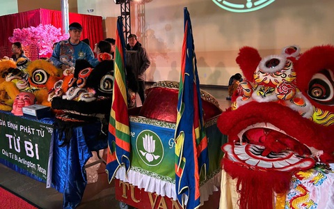 Lại một cái Tết xa nhà