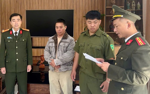 'Sản xuất' giấy phép lái xe giả để bán, một người đàn ông bị khởi tố