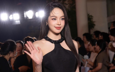 Sắc vóc của hoa hậu Thanh Thủy gây ấn tượng quốc tế