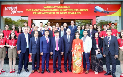 Thủ tướng New Zealand thăm Học viện Hàng không Vietjet