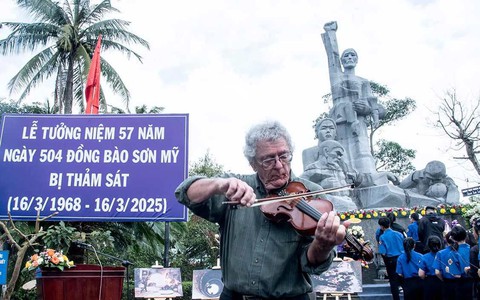 Tiếng vĩ cầm tưởng nhớ 504 thường dân bị thảm sát ở Sơn Mỹ