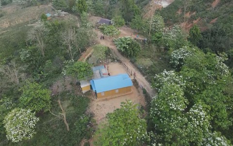 Góc nhìn trưa nay | Mùa hoa khoe sắc trên đỉnh đèo Sa Mù