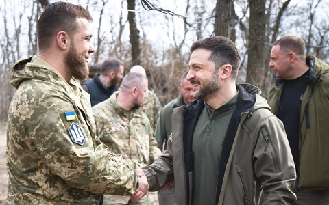 Video ông Zelensky thị sát điểm nóng Kharkov trước đàm phán với Mỹ tại Saudi Arabia