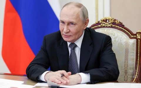 Ông Putin tuyên bố khôi phục vùng Kursk như trước chiến tranh