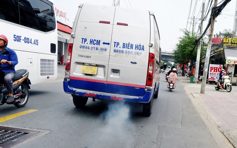 Giảm khí thải xe xăng: Cấm xe theo khu vực hay hạn chế mua xe mới?
