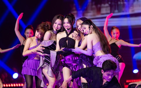 'Chị đẹp concert' gây choáng ngợp với sân khấu khủng