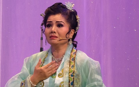 Tú Sương gây xúc động với nàng Thuận Khanh, người yêu của Lý Thường Kiệt
