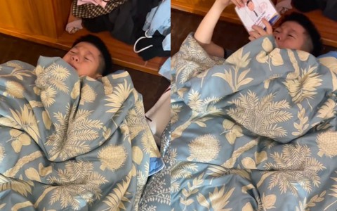 Bé trai khóc nức nở vì nhớ bố đang đi làm xa