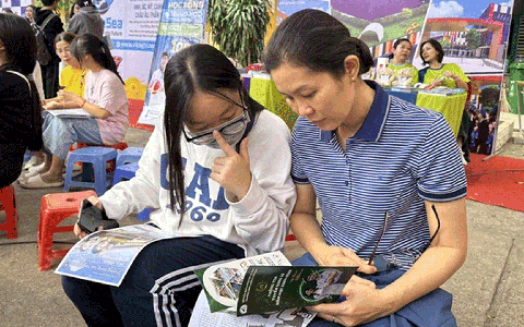 Trực tiếp: Ngày hội Tự tin vào lớp 10 năm 2025 - Giải đáp mọi băn khoăn tuyển sinh lớp 10