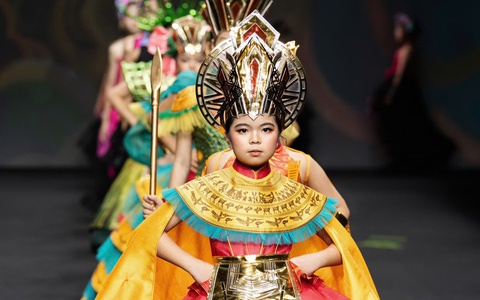 Profile cực xịn của mẫu nhí Emily Thanh Như
