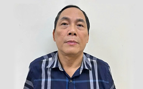 Cựu giám đốc Trung tâm Lý lịch tư pháp Hoàng Quốc Hùng nhận hối lộ định kỳ chiều thứ sáu