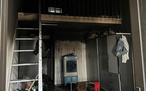 Căn nhà bốc cháy lúc rạng sáng ở Hà Nội, một bé trai tử vong