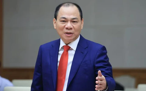 Tin tức sáng 1-4: Tỉ phú Phạm Nhật Vượng nhận thù lao 0 đồng ở Vingroup