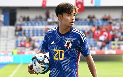 18 anh Son và một anh Kubo