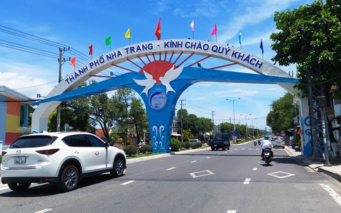 Nha Trang chỉ đạo khẩn chi trả tiền trợ cấp xã hội đúng ngày quy định cho dân