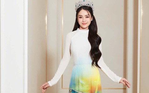 Hoa hậu Lý Kim Thảo diện áo dài gần 200 triệu