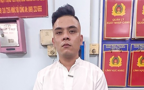 Khởi tố thanh niên 'bênh' chó đánh bảo vệ tại phố đi bộ Nguyễn Huệ