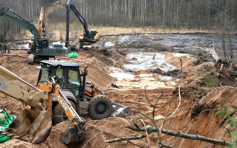 Tìm thấy thi thể 3 binh sĩ Mỹ mất tích và xe bọc thép trong đầm lầy ở Lithuania