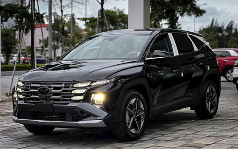 Tin tức giá xe: Hyundai Tucson giảm giá đến 80 triệu tại đại lý