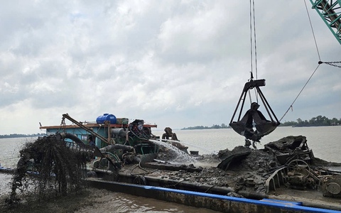Tìm phương án khai thác cát biển san lấp 4.000ha khu hậu cần cảng Trần Đề