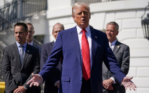 Tin tức thế giới 10-4: Ông Trump lên tiếng ngay về tăng thêm thuế với Trung Quốc, hoãn cho 75 nước