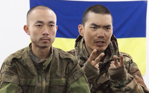 Hai người Trung Quốc nghi tham chiến ở Ukraine, khai gì khi bị thẩm vấn?