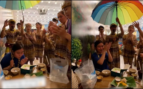 Cô gái ngượng đỏ mặt khi được nhân viên quán hát mừng sinh nhật