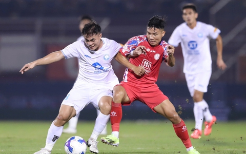 V-League: Nóng ở hai đầu bảng xếp hạng