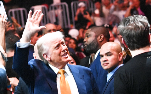 Ông Trump cảnh báo không có quốc gia nào thoát khỏi các mức thuế quan trừng phạt