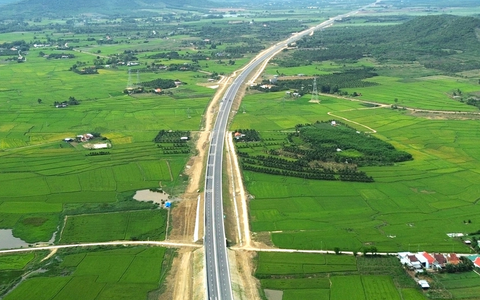 Khánh thành, đưa vào khai thác 5 đoạn đường cao tốc dịp 30-4
