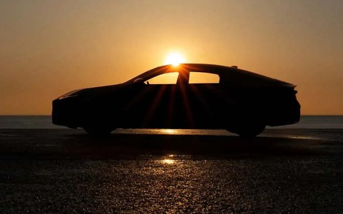 Lexus ES trở lại đối đầu E-Class, 5-Series ngay tháng 4
