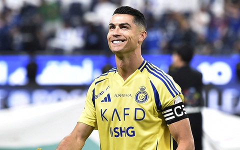 Ronaldo có thể đá đến 42 tuổi với lương 'khủng' khó tin