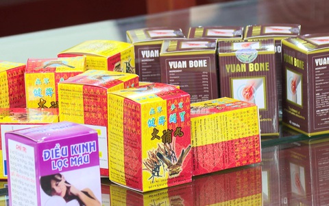 Thuốc giả nhắm vào người già, tiền mất tật mang