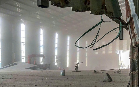 Sập sàn nhà xưởng trong khu công nghiệp đè chết 2 người
