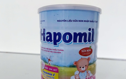 Thêm một bệnh viện tạm dừng tư vấn sữa của công ty trong đường dây sản xuất sữa giả