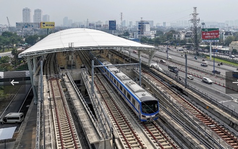 Tối 19-4, metro ở TP.HCM hoạt động đến 23h phục vụ người dân xem pháo hoa