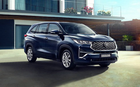 Linh kiện hybrid khan hiếm, người mua xe Toyota Innova hybrid chờ 2 năm rưỡi